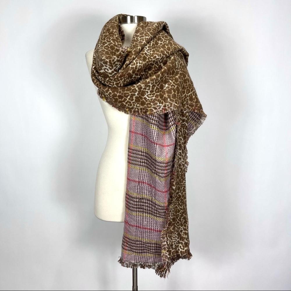 Melrose and Market blanket scarf reversible leopard plaid